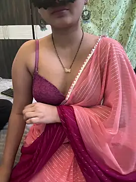 Snapshot of Magical-Couple-telugu chatting on 01-30-25, 02:25 Magical-Couple-telugu online show from 01-30-25, 02:25