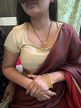 Snapshot of Magical-Couple-telugu chatting on 02-02-25, 02:45 Magical-Couple-telugu online show from 02-02-25, 02:45