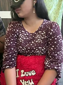 Snapshot of Magical-Couple-telugu chatting on 02-09-25, 03:45 Magical-Couple-telugu online show from 02-09-25, 03:45