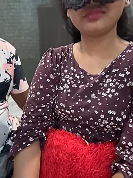 Snapshot of Magical-Couple-telugu chatting on 10-07-25, 12:46 Magical-Couple-telugu online show from 10-07-25, 12:46