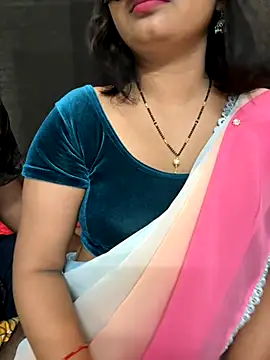 Snapshot of Magical-Couple-telugu chatting on 10-30-25, 02:35 Magical-Couple-telugu online show from 10-30-25, 02:35