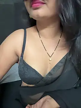 Snapshot of Magical-Couple-telugu chatting on 11-09-25, 01:15 Magical-Couple-telugu online show from 11-09-25, 01:15