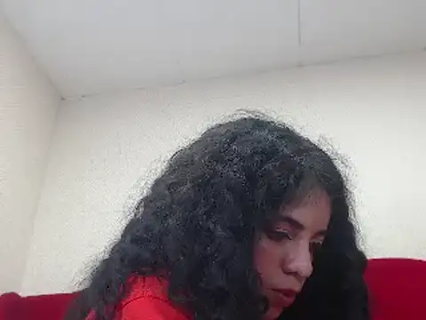 Snapshot of EmmaCowperr chatting on 02-18-25, 05:31 EmmaCowperr online show from 02-18-25, 05:31