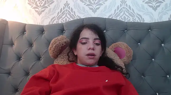 Snapshot of EmmaCowperr chatting on 03-04-25, 07:01 EmmaCowperr online show from 03-04-25, 07:01