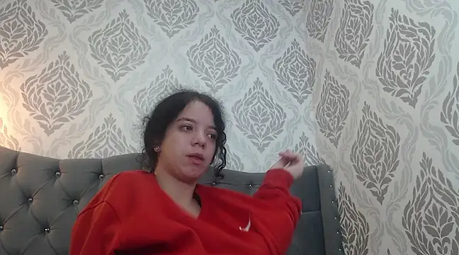 Snapshot of EmmaCowperr chatting on 03-14-25, 11:45 EmmaCowperr online show from 03-14-25, 11:45