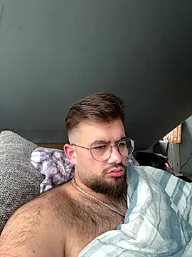 yxssxn24403 online show from 10-03-25, 09:50