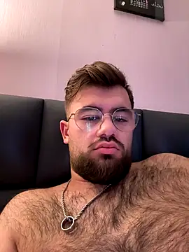 yxssxn24403 online show from 10-08-25, 06:11