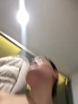 Snapshot of melanny10 chatting on 03-22-25, 05:09 melanny10 online show from 03-22-25, 05:09