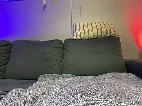 mouser21212 online show from 03-06-25, 01:48