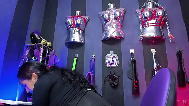 LucyStrike  online show from 09-25-25, 10:57