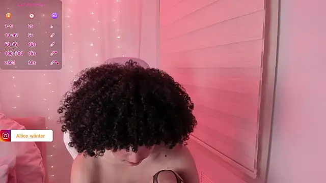 Alice winter  online show from 01-05-26, 08:12