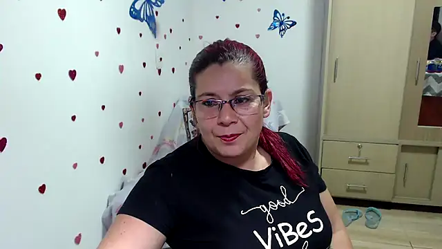 Snapshot of lilisa777 chatting on 02-15-25, 05:30 lilisa777 online show from 02-15-25, 05:30