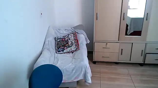 Snapshot of lilisa777 chatting on 03-09-25, 09:25 lilisa777 online show from 03-09-25, 09:25