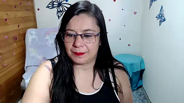 Snapshot of lilisa777 chatting on 10-04-25, 10:30 lilisa777 online show from 10-04-25, 10:30