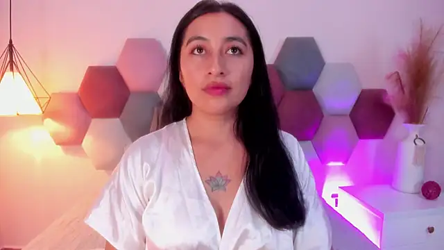 Snapshot of LisaHadwin chatting on 01-23-25, 06:24 LisaHadwin online show from 01-23-25, 06:24