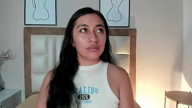 Snapshot of LisaHadwin chatting on 01-29-25, 06:28 LisaHadwin online show from 01-29-25, 06:28