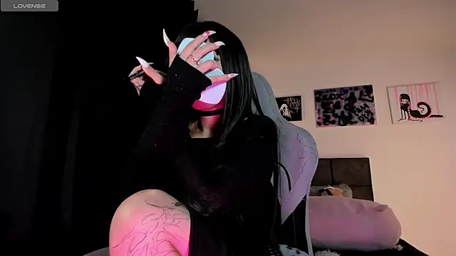 Snapshot of satanbabee chatting on 07-01-26, 11:26 satanbabee online show from 07-01-26, 11:26