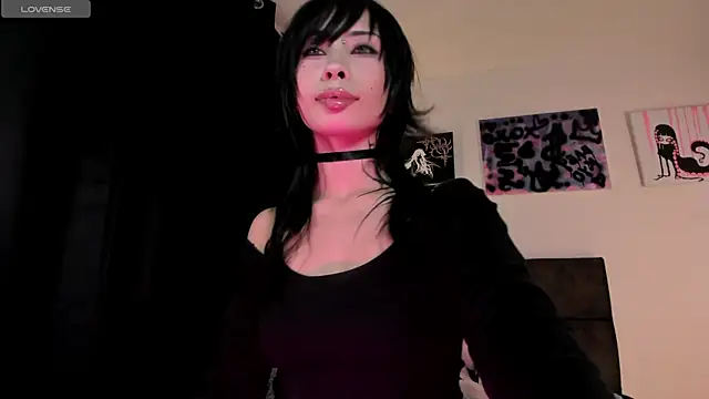 Snapshot of satanbabee chatting on 07-16-26, 01:00 satanbabee online show from 07-16-26, 01:00
