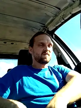 Snapshot of VitaminmanFL chatting on 10-16-25, 07:37 VitaminmanFL online show from 10-16-25, 07:37