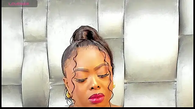 CamilaBenitez online show from 04-11-26, 10:08