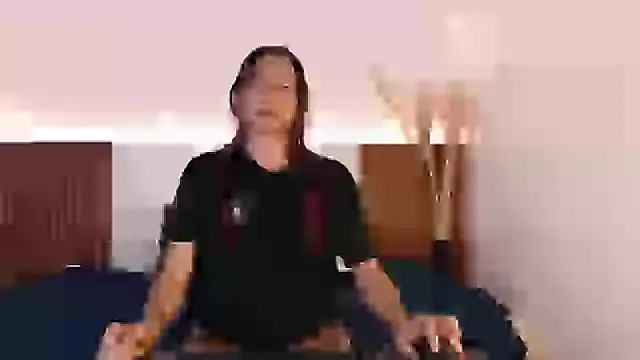 Snapshot of Dakotagloss chatting on 01-21-25, 09:36 Dakotagloss online show from 01-21-25, 09:36