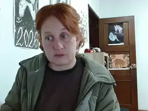 Snapshot of ViioletaMora chatting on 04-26-26, 04:21 ViioletaMora online show from 04-26-26, 04:21
