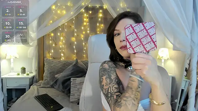 Hannah Borbon online show from 01-27-25, 03:37