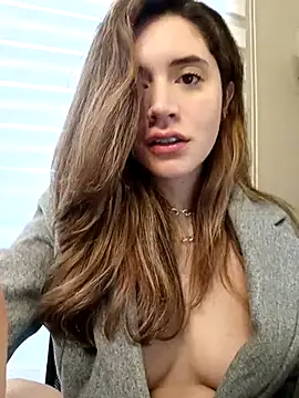 Snapshot of maliciaworld chatting on 03-20-25, 08:08 maliciaworld online show from 03-20-25, 08:08