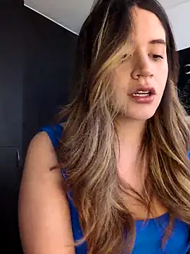 Snapshot of maliciaworld chatting on 10-22-25, 08:08 maliciaworld online show from 10-22-25, 08:08