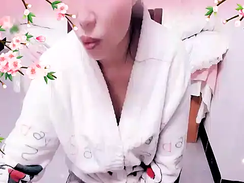 Snapshot of xiaoxuer chatting on 02-19-25, 05:05 xiaoxuer online show from 02-19-25, 05:05