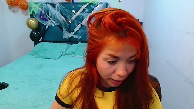 Snapshot of Aylinn_diaz chatting on 10-28-25, 01:14 Aylinn diaz online show from 10-28-25, 01:14