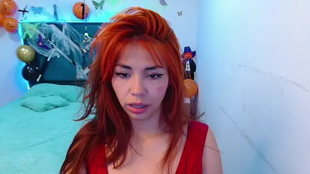 Snapshot of Aylinn_diaz chatting on 10-29-25, 01:46 Aylinn diaz online show from 10-29-25, 01:46