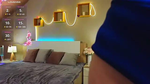 oliviabr0wn0 online show from 02-23-25, 05:12