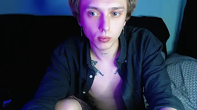 Snapshot of axxxturel chatting on 12-28-24, 07:22 axxxturel online show from 12-28-24, 07:22