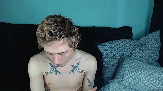 Snapshot of axxxturel chatting on 01-01-25, 06:37 axxxturel online show from 01-01-25, 06:37