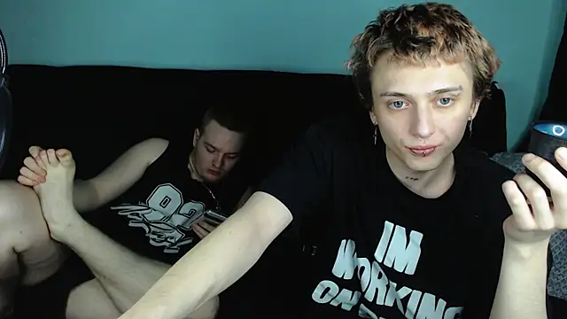 Snapshot of axxxturel chatting on 01-08-25, 03:51 axxxturel online show from 01-08-25, 03:51