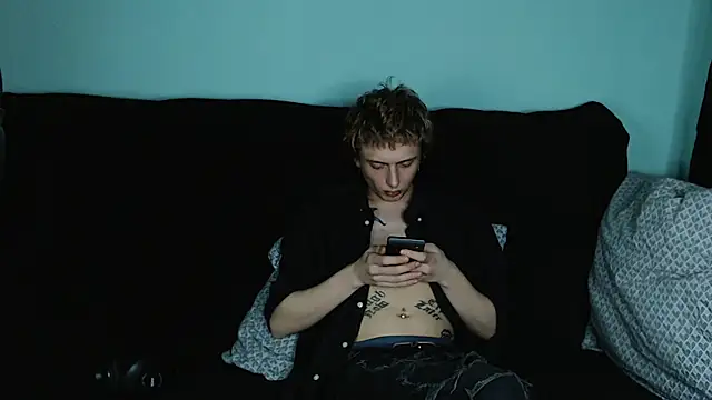 Snapshot of axxxturel chatting on 01-10-25, 07:43 axxxturel online show from 01-10-25, 07:43