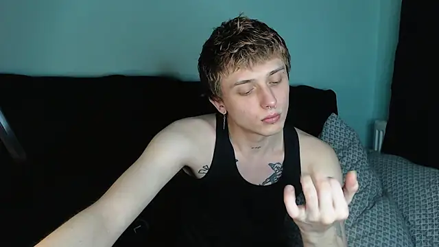 Snapshot of axxxturel chatting on 02-09-25, 06:05 axxxturel online show from 02-09-25, 06:05