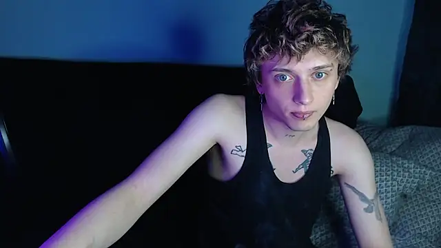 Snapshot of axxxturel chatting on 03-17-25, 05:16 axxxturel online show from 03-17-25, 05:16