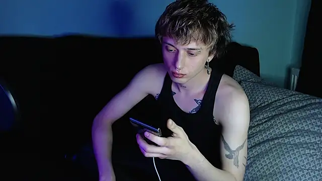 Snapshot of axxxturel chatting on 03-19-25, 08:22 axxxturel online show from 03-19-25, 08:22