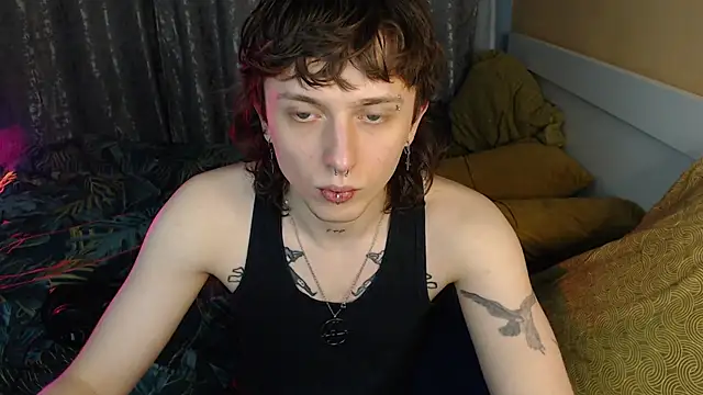 Snapshot of axxxturel chatting on 11-22-25, 11:48 axxxturel online show from 11-22-25, 11:48