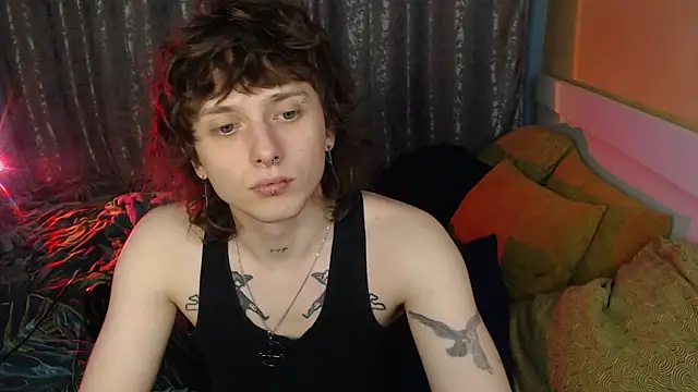 Snapshot of axxxturel chatting on 12-02-25, 11:11 axxxturel online show from 12-02-25, 11:11