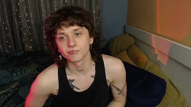 Snapshot of axxxturel chatting on 12-15-25, 03:22 axxxturel online show from 12-15-25, 03:22