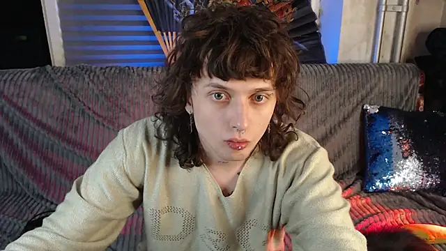 axxxturel online show from 04-17-26, 05:16