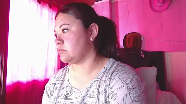 NikkiRous  online show from 03-26-26, 04:56