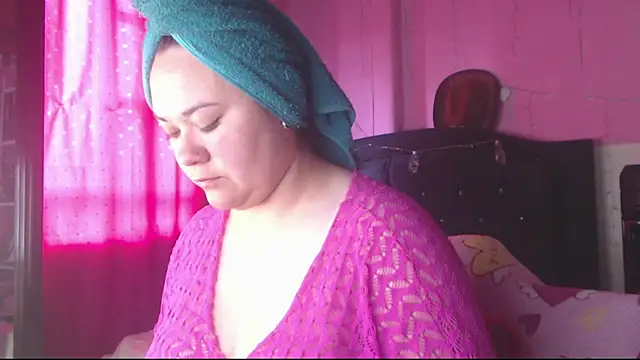 Snapshot of NikkiRous_ chatting on 07-18-26, 01:15 NikkiRous online show from 07-18-26, 01:15