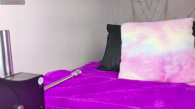 mia 099 online show from 10-26-25, 08:15