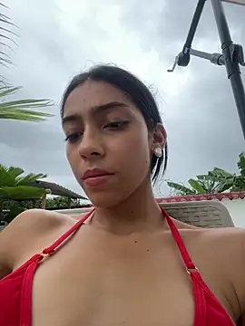 Snapshot of Ema_azel chatting on 03-20-25, 05:15 Ema azel online show from 03-20-25, 05:15