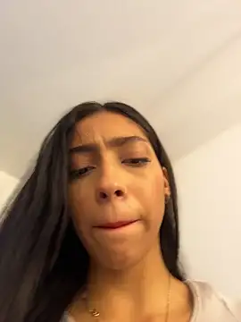 Ema azel online show from 03-26-26, 01:49