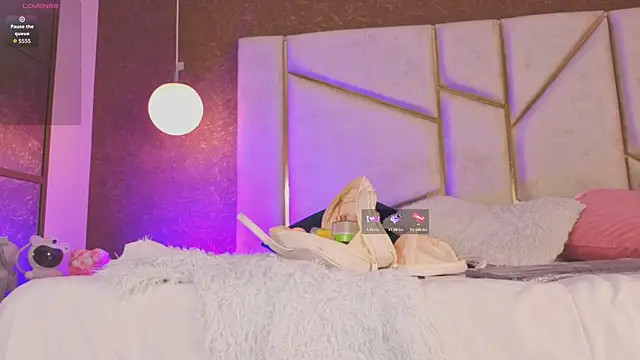 AilishBenson online show from 02-09-26, 07:40